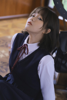 选美俏卧底